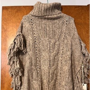 Woman’s Poncho